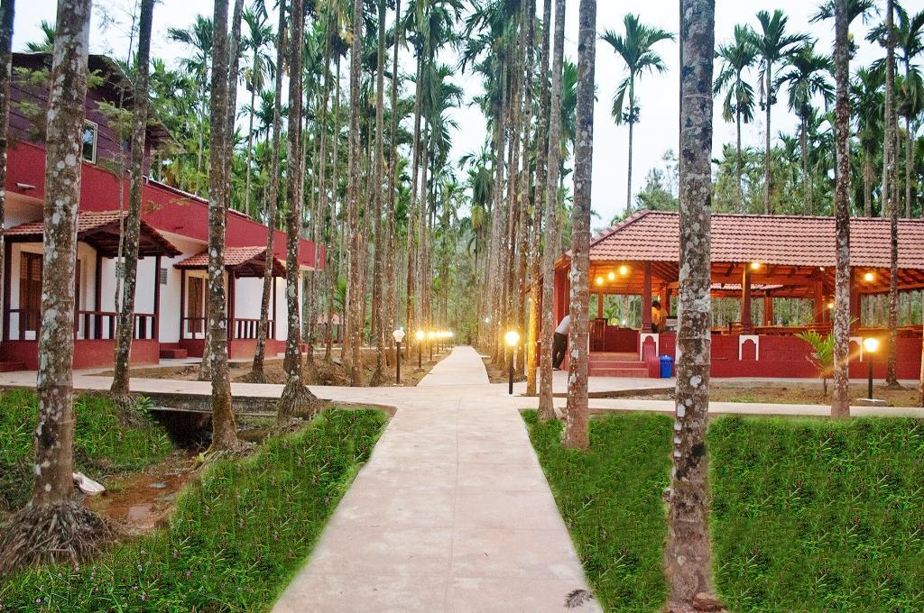 La Flora Prakruth Resort Coorg Мадикери Экстерьер фото